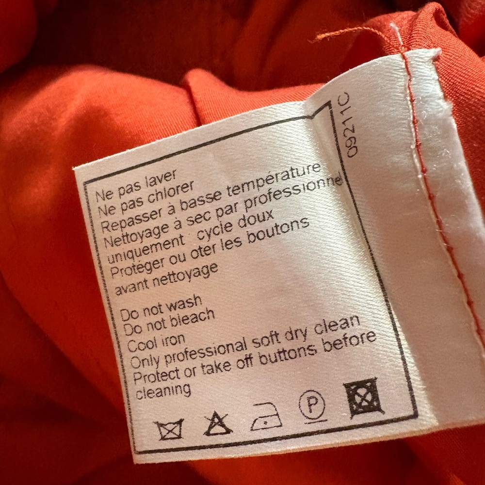 Chanel Wool Blazer with Floral pin - Picture 9 of 13